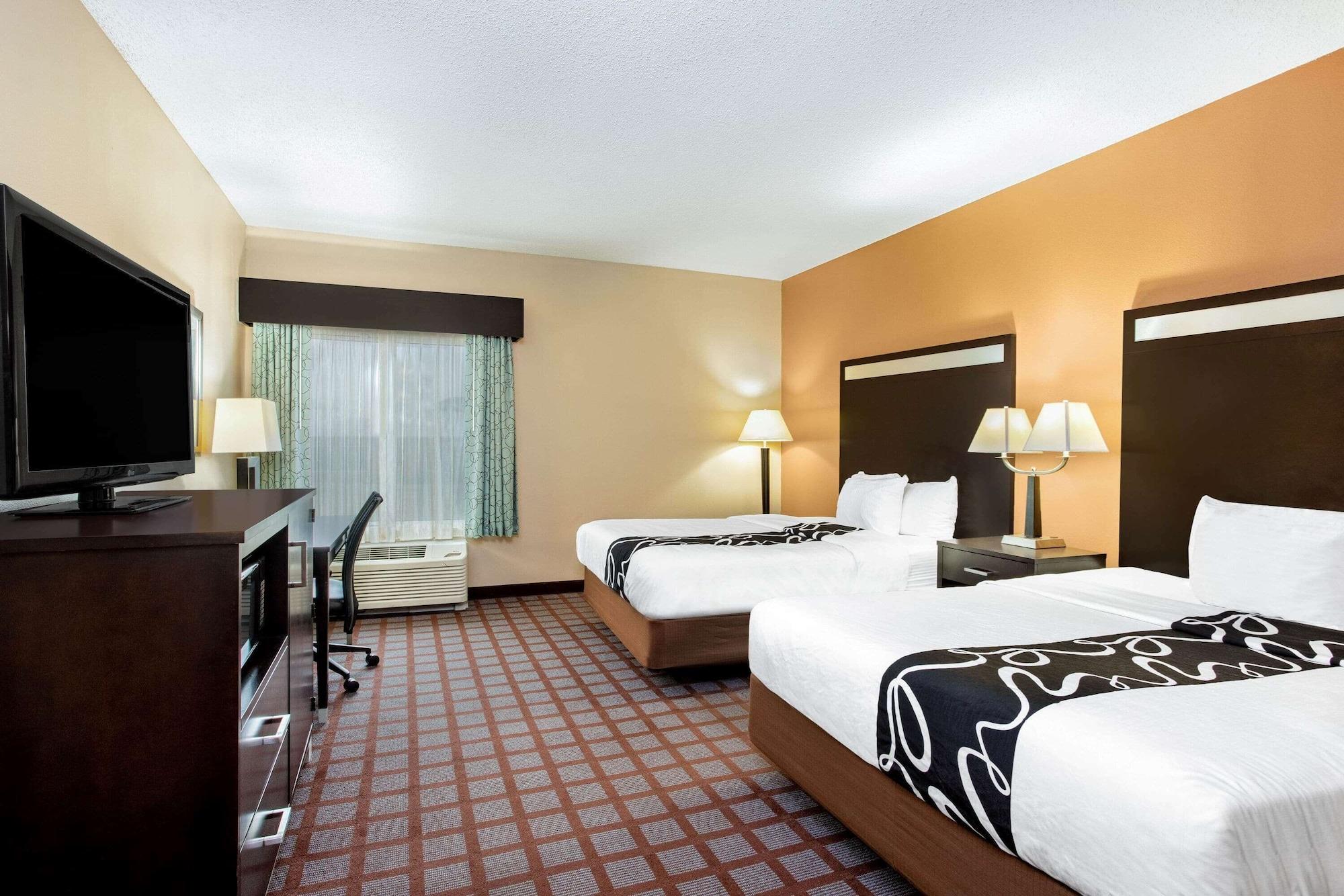 Hotel La Quinta By Wyndham Indianapolis Airport Plainfield Exterior foto