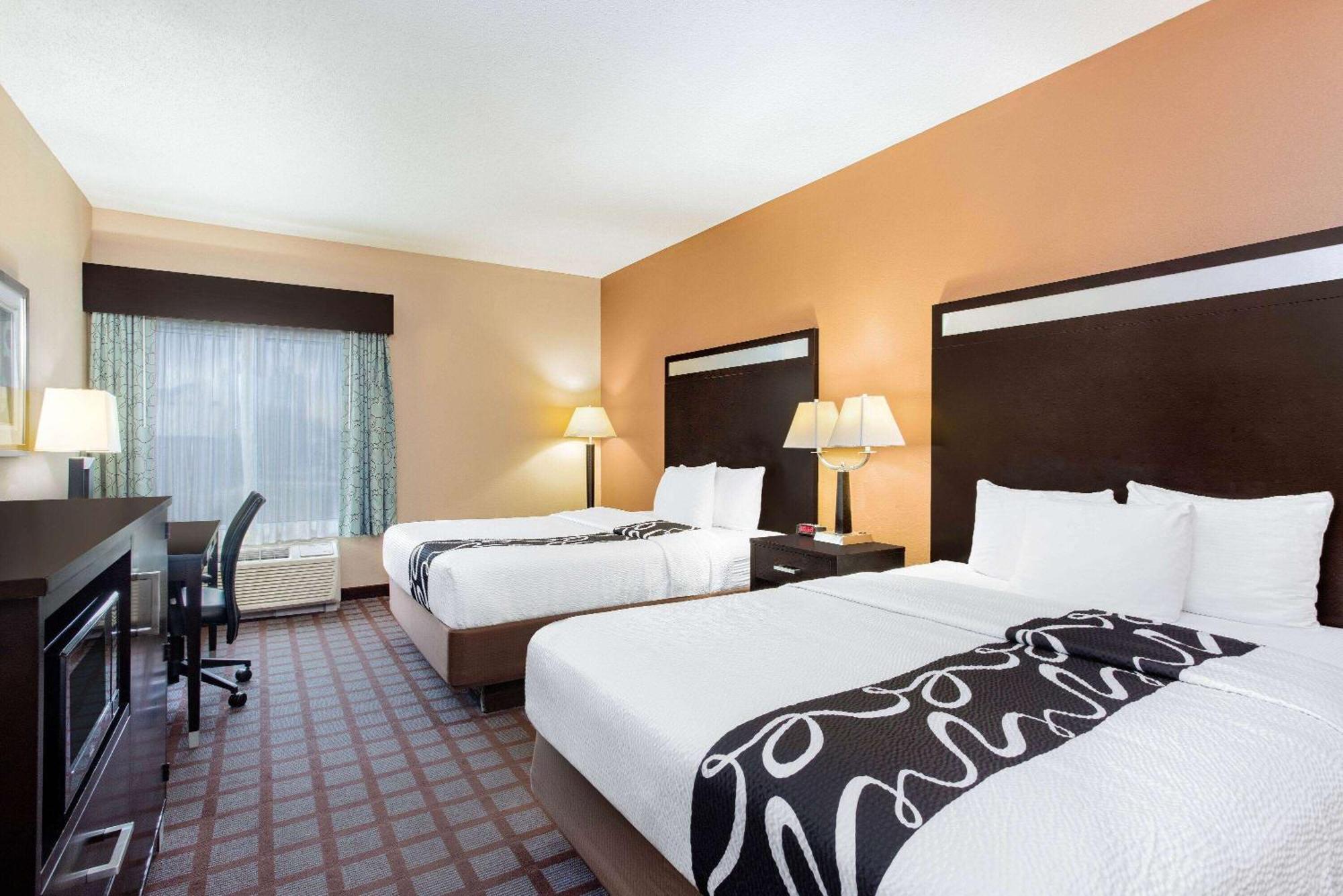 Hotel La Quinta By Wyndham Indianapolis Airport Plainfield Exterior foto